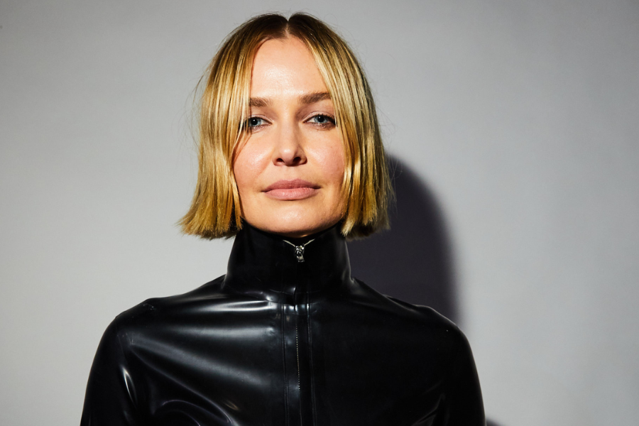 Lara Worthington